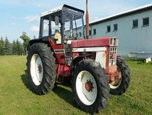 Case ih 1055 tractor