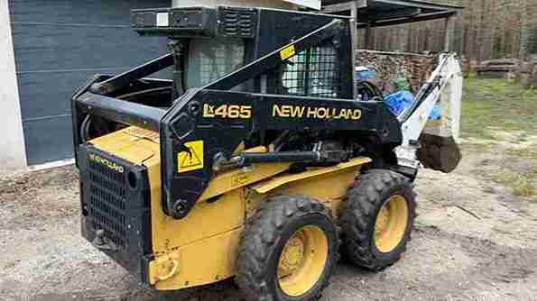 Cat Repair Manual (PDF) Digital New Holland LX465 Service Repair Manual with detailed technical specs and maintenance diagrams for L465 and LX485 models