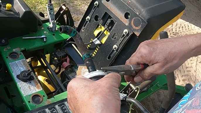 John Deere Eztrak Service Operators Manual